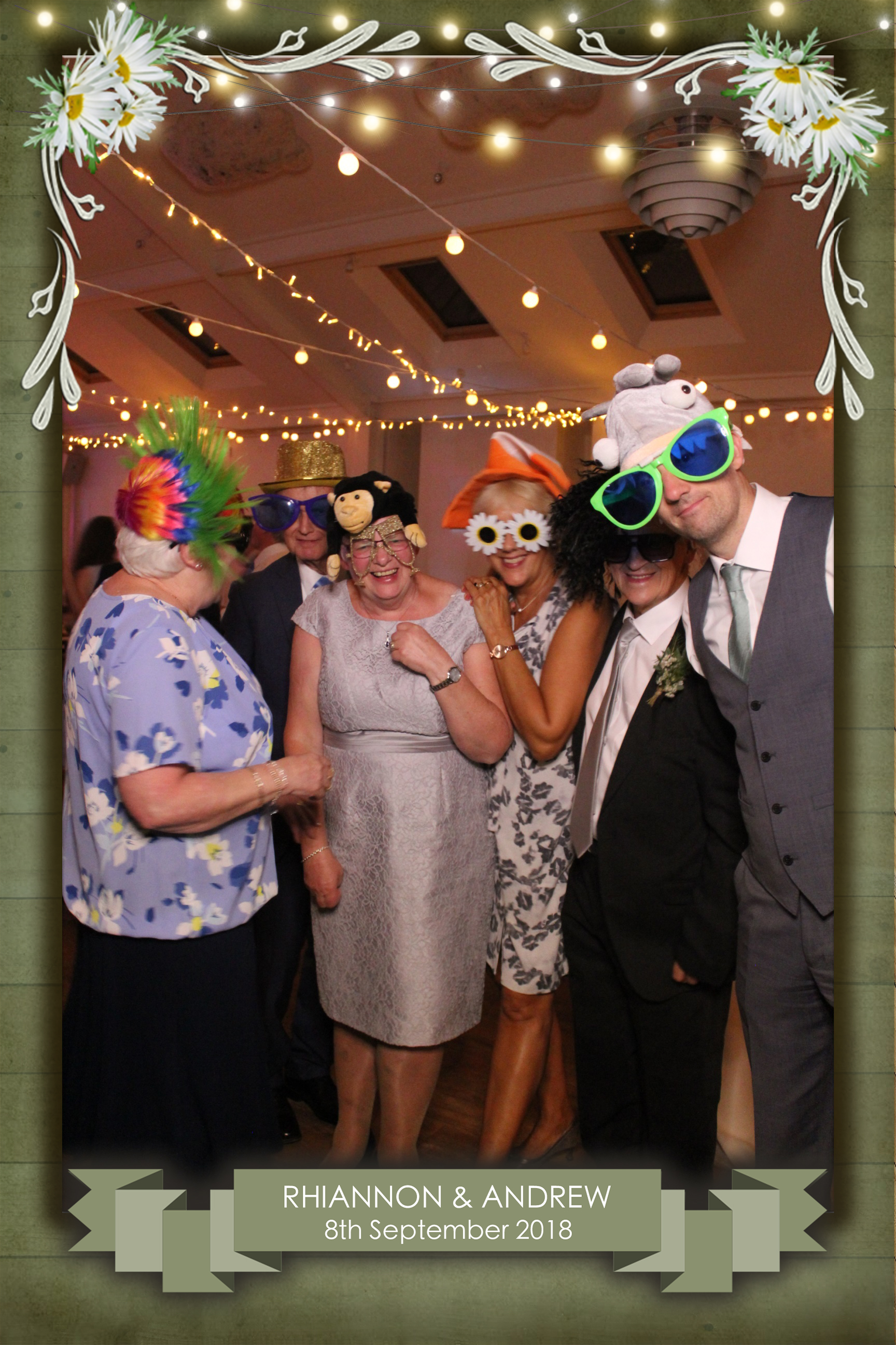 Rhiannon & Andrew's Wedding | View more photos from the event at images.mobile-photo-booth.com/u/MobilePhotoBoothUK/Rhiannon-Andrews-Wedding